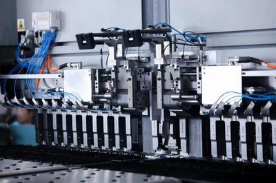 紹興與嵊州政企聯動，共探智造未來——百人調研團盛贊金帝“未來工廠”標桿實踐